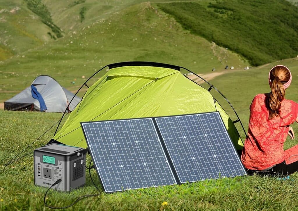 Générateur solaire de camping sauvage en montagne